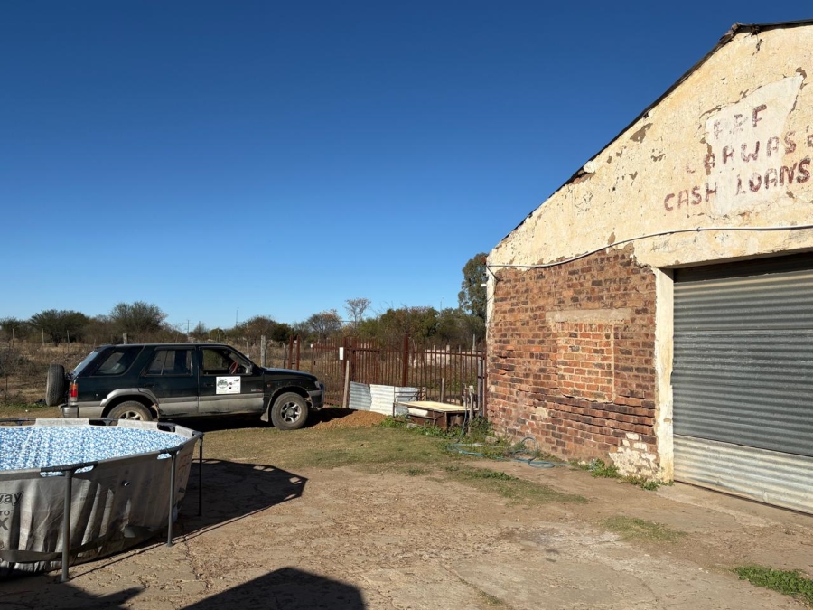 Commercial Property for Sale in Bloemhof North West